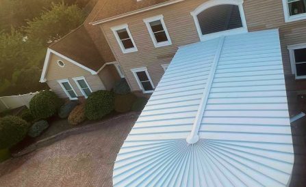 Roof & Gutter